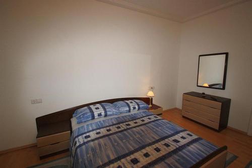 Two-bedroom Apartment In Crikvenica VI
