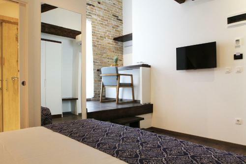 Hostal Azur Palace Luxury Rooms