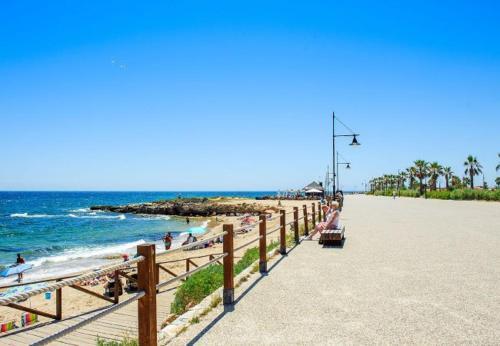 Punta Prima Apartment Sleeps 4 Pool Air Con Wifi