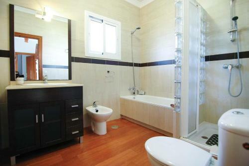 El Molino Villa Sleeps 6 Air Con Wifi