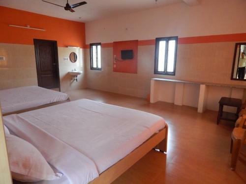 Hotel Sri Silver Inn