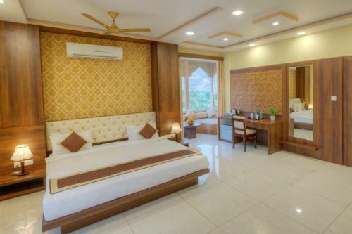 Hotel Golden Heritance