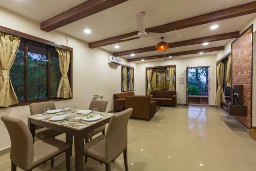 Villa Saffronstays Ekaant