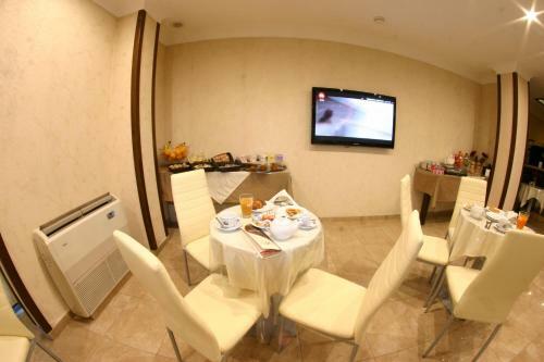 Hotel Chic