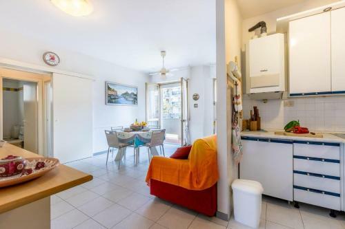 Marina Di Carrara Apartment Sleeps 6