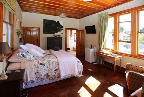Bed & Breakfast Maungakawa Villa