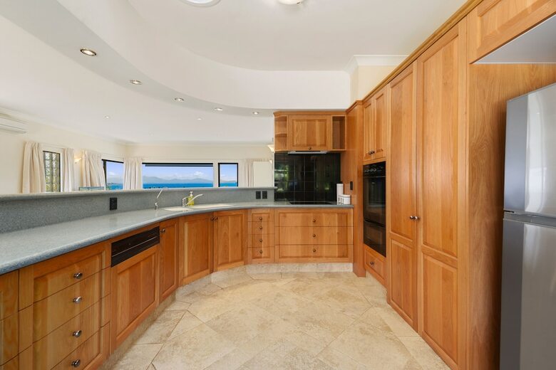 Lake View Luxury