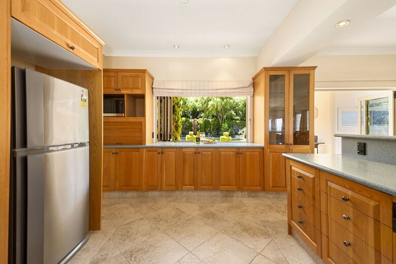 Lake View Luxury