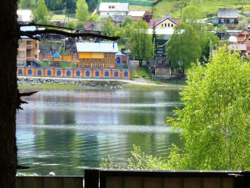 Hostal Green House At Teletskoye Lake