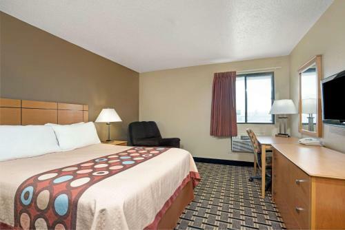 Hotel Super 8 By Wyndham Melrose
