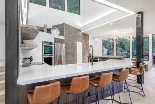 Modern Treehouse Home
