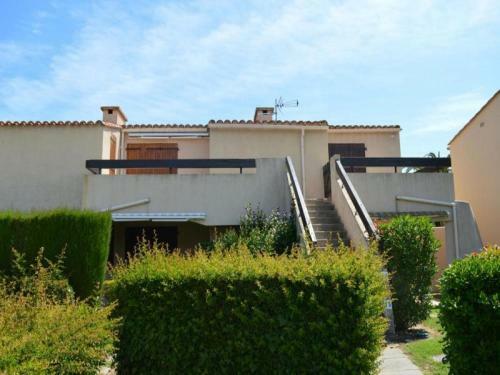 Apartment Tennis Residence