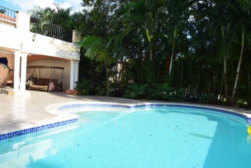Villa Metro Country Club