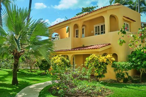 Hotel Los Corales Beach Village