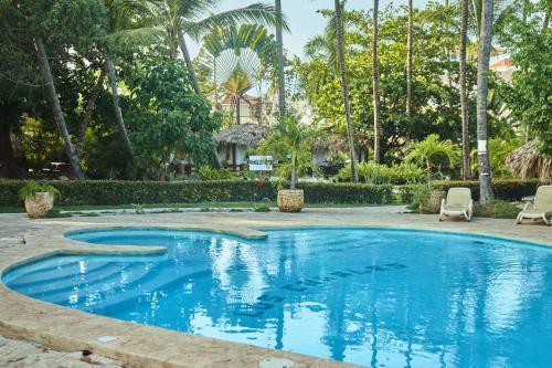 Hotel Los Corales Beach Village