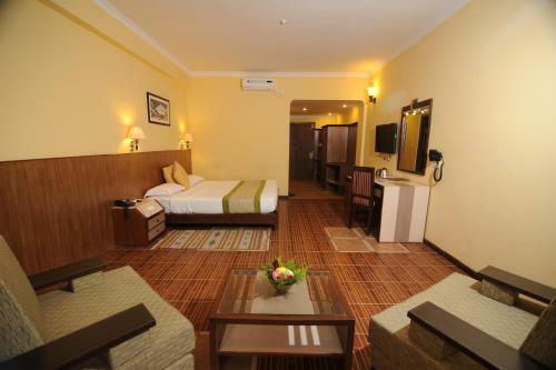 Hotel Mount Kailash Resort