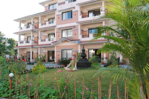 Hotel Mount Kailash Resort