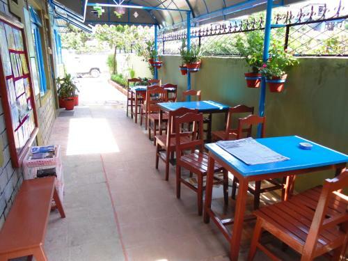 Hostal R&r Guest House