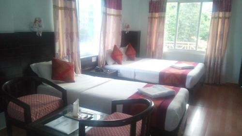 Hotel Center Lake