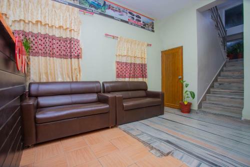Hotel Oyo 575 Api Suites