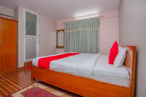 Hotel Oyo 575 Api Suites