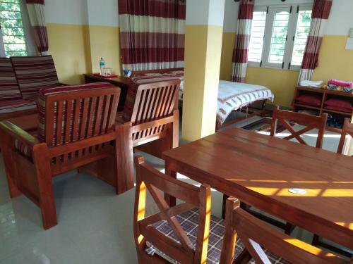 Hostal Happy Sedi Lodge