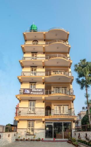 Hotel Pinnacle