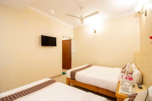 Hotel Oyo 254 White House In