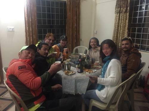 Hostal Harry Guest House & Restaurant