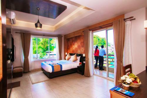 Hotel Lake Paradise