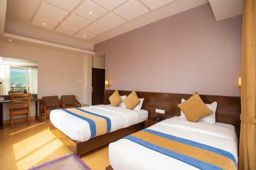Hotel Lake Paradise