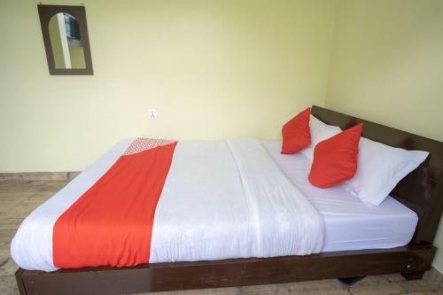 Oyo 163 Hotel Arhant Inn