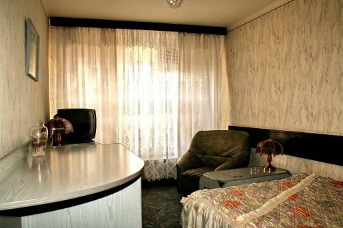 Cosmos Hotel