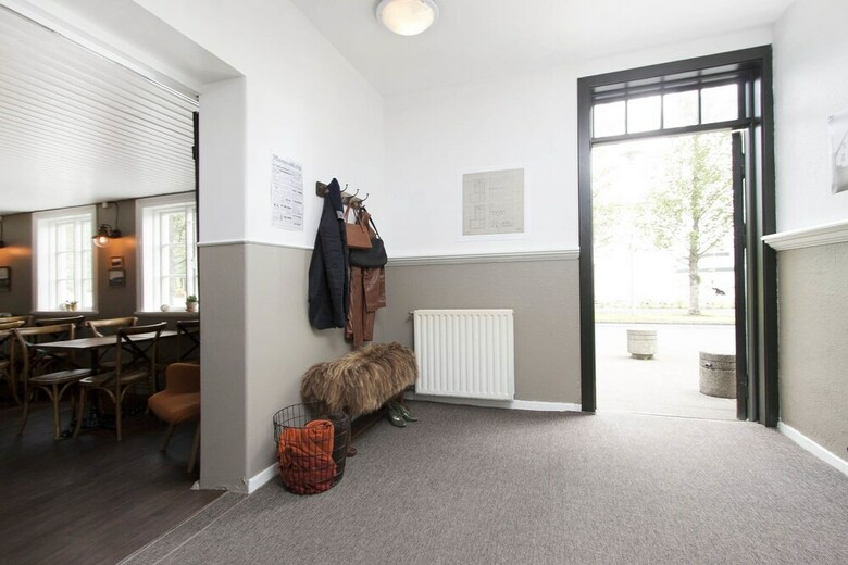 Hostal Skyr Guesthouse