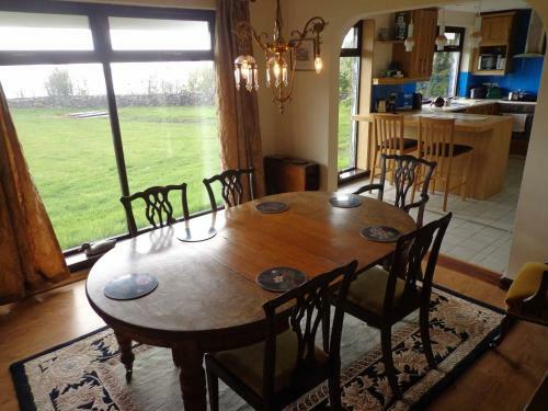 Helensville House
