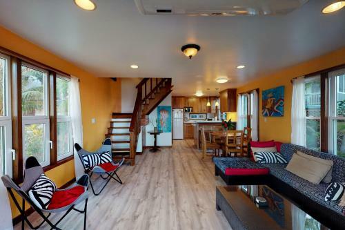 Tangerine Vacation House