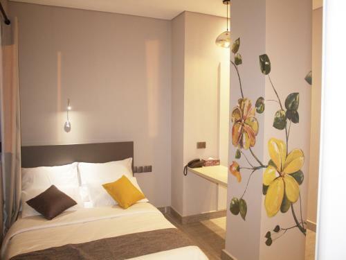 Urbano Hotel By Roots