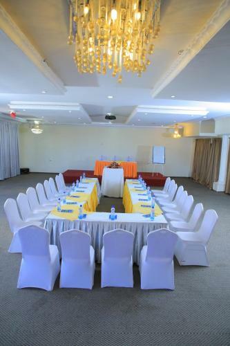 Kenenisa Hotel