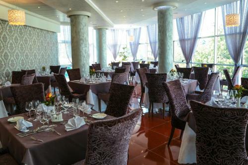 Eliana Hotel