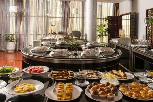 Eliana Hotel