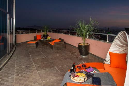 Eliana Hotel