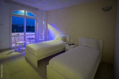 White House Addis Hotel