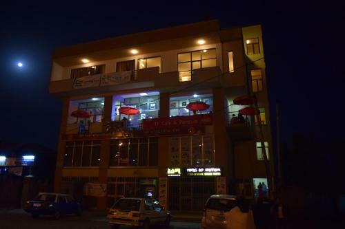 Cot Addis Backpackers Hostel