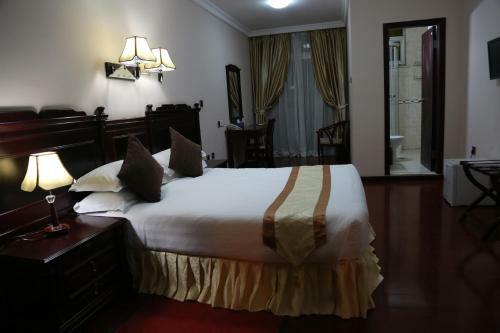 Trinity Hotel