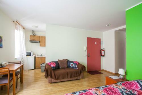 J�e Apartment