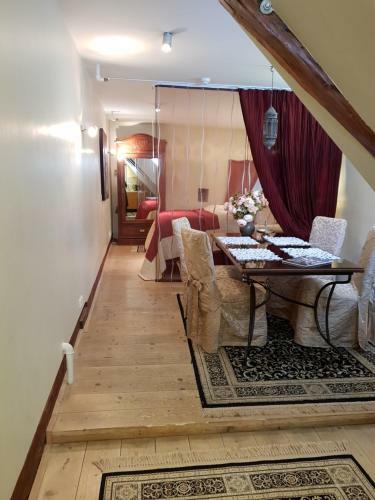 Oldhouse Apartments