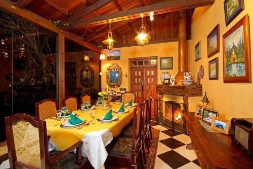 Hotel Hacienda La Carriona