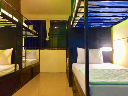 Albergue 19 Happy House Backpacker