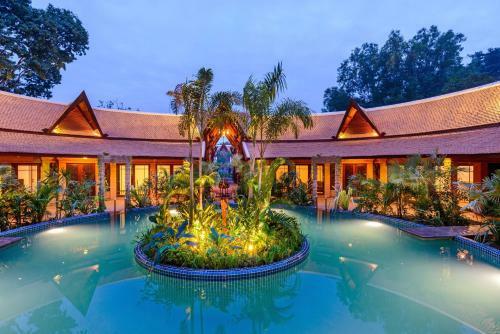 Hotel Angkor Village Suites