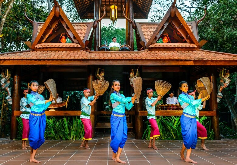 Hotel Angkor Village Suites